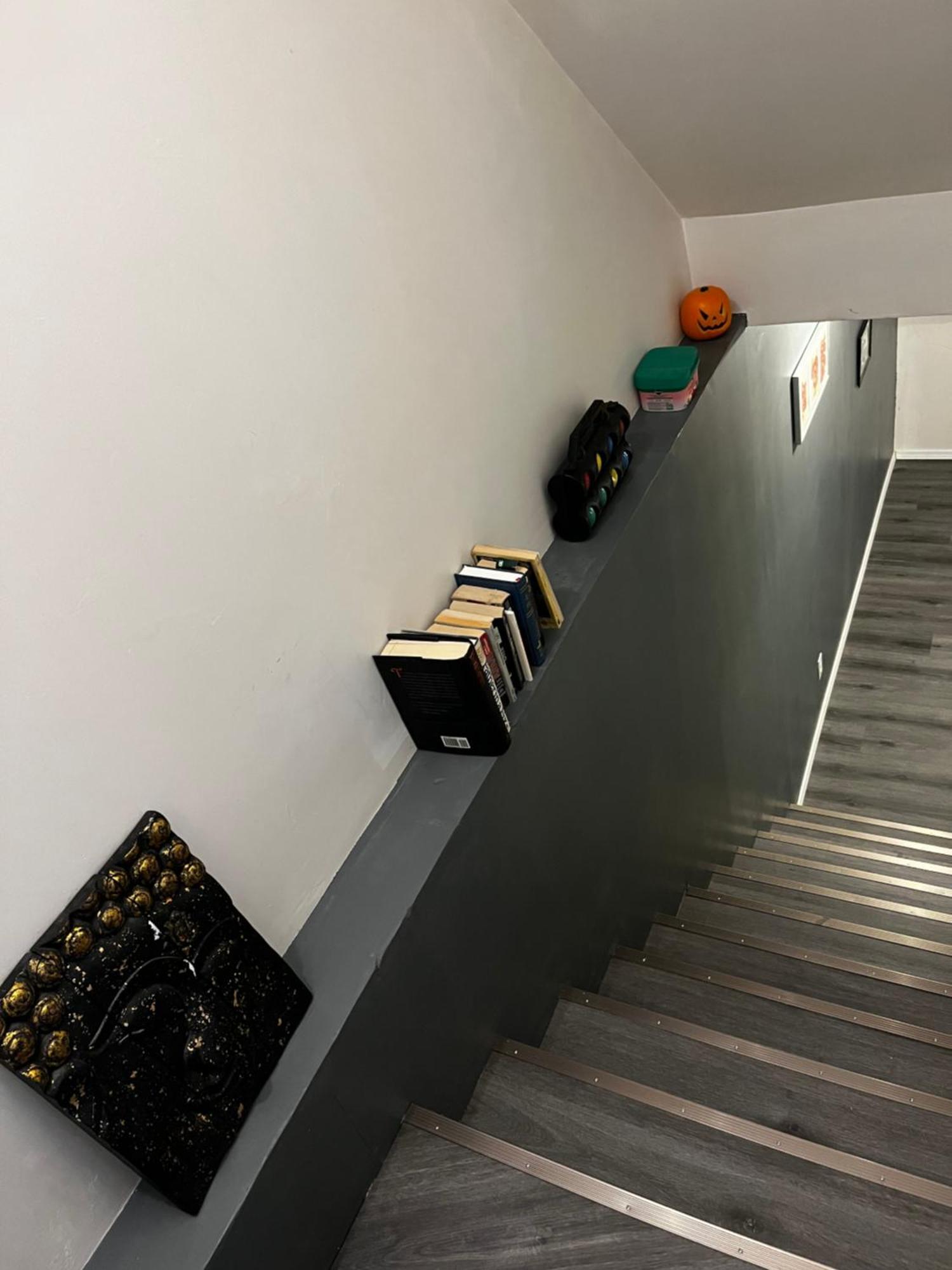 Hidden Valley New Basement Suite With Private Bathroom! YYC Eksteriør bilde