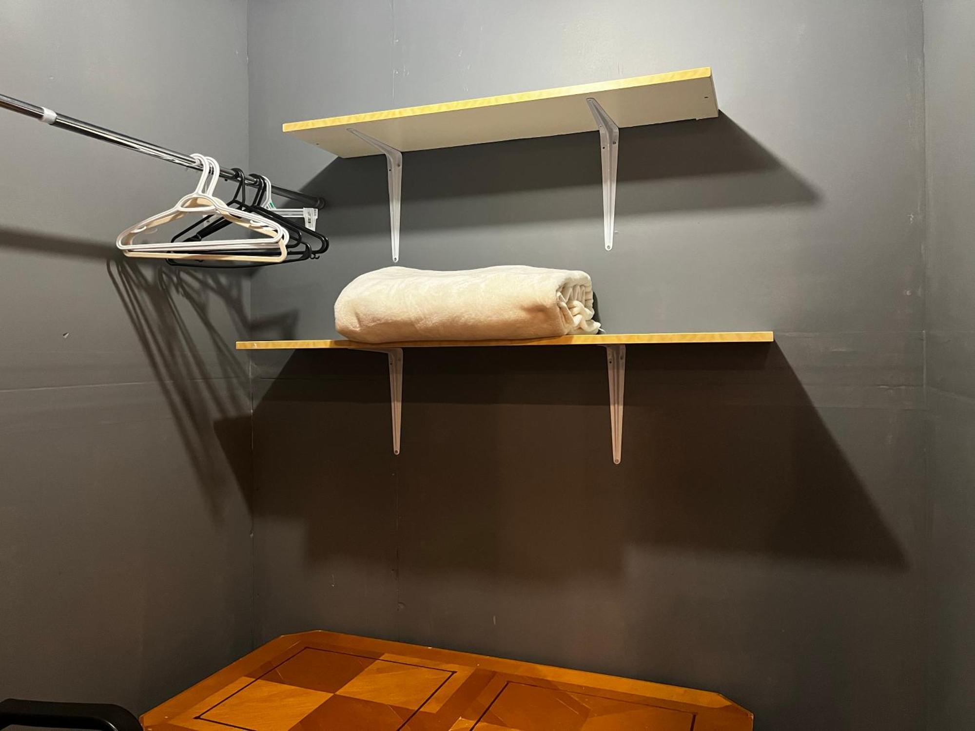 Hidden Valley New Basement Suite With Private Bathroom! YYC Eksteriør bilde